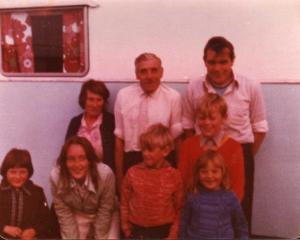 11017548_10203103532783967_6123879336016174124_n