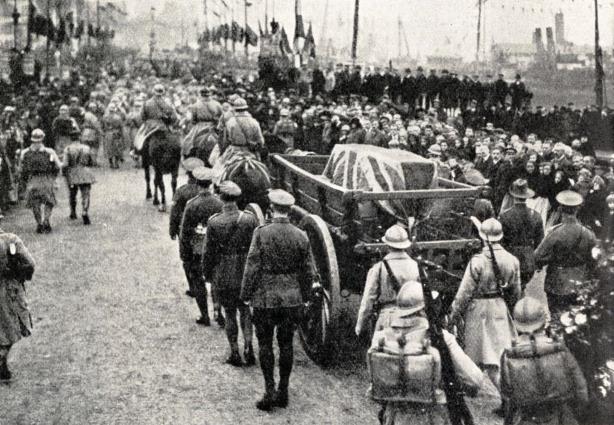 The body of the Unknown Warrior leaving france.jpg
